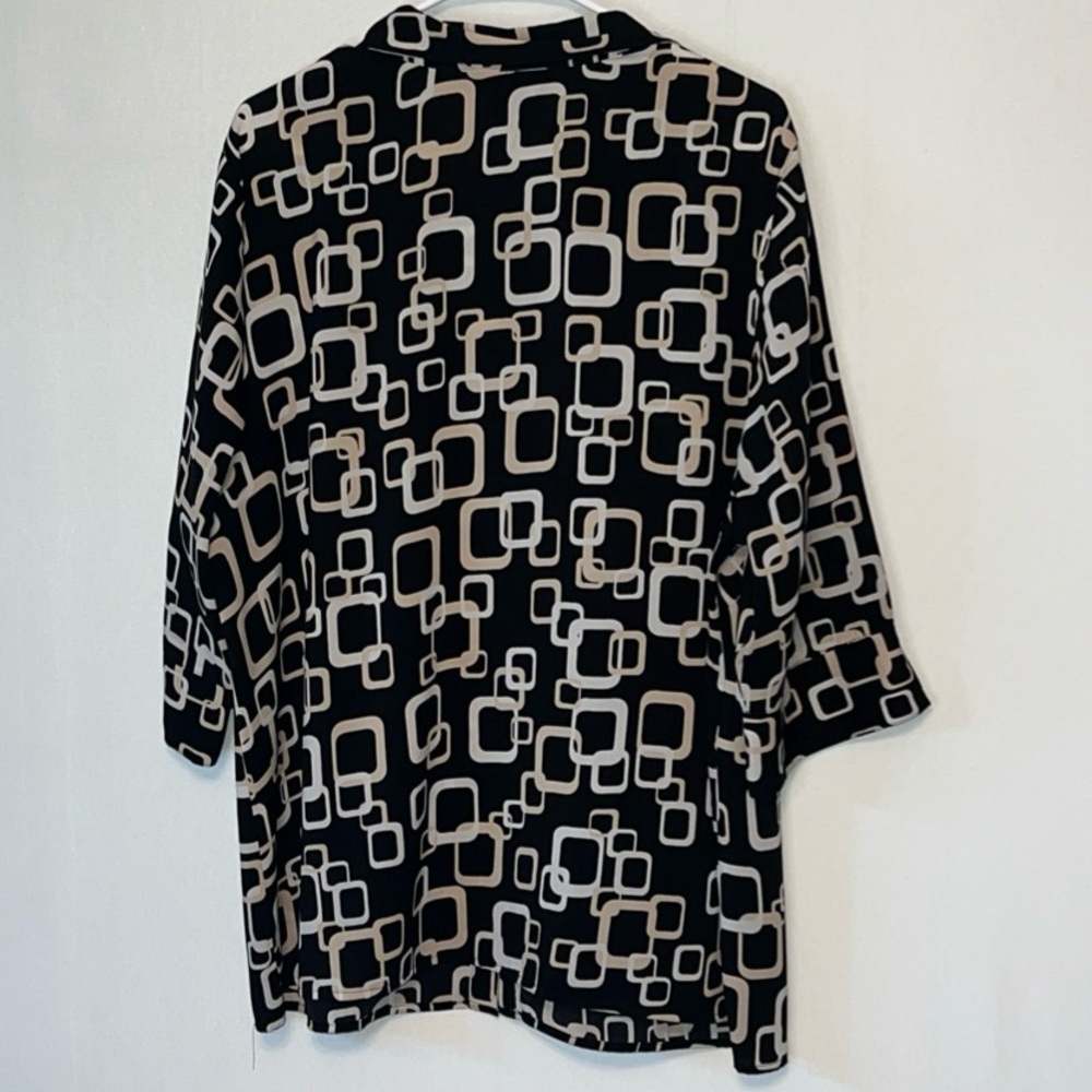 Maggie Barnes Top Womens Size 1X 18/20 3/4 Sleeve Button Down Graphic Blouse. - Picture 2 of 6